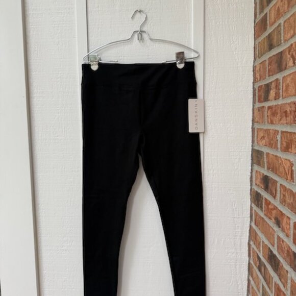 Danskin Ankle Legging - new with tags, Large - Picture 3 of 8